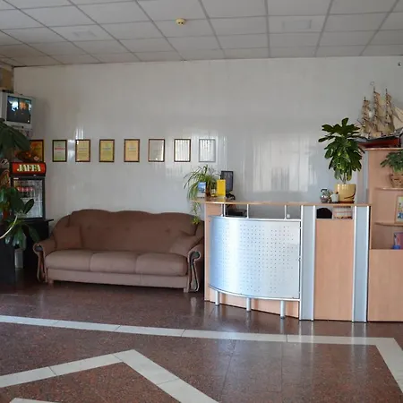 Gostiniy Dvor-3